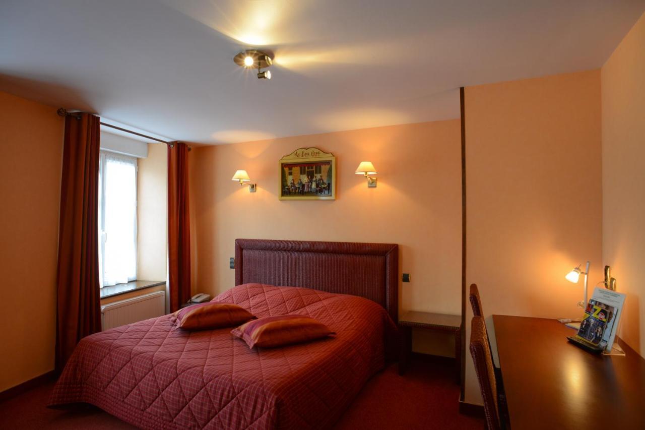 Hotel De La Croix D'Or Авранш Екстериор снимка